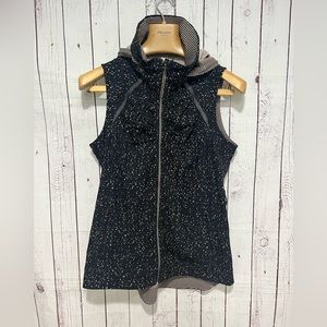 Lululemon Size 8 Black Hooded Vest